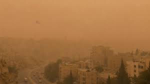 تقلبات حادة تضرب الأردن ..  أجواء دافئة وغبار يعقبه انخفاض كبير على الحرارة وأمطار محتملة