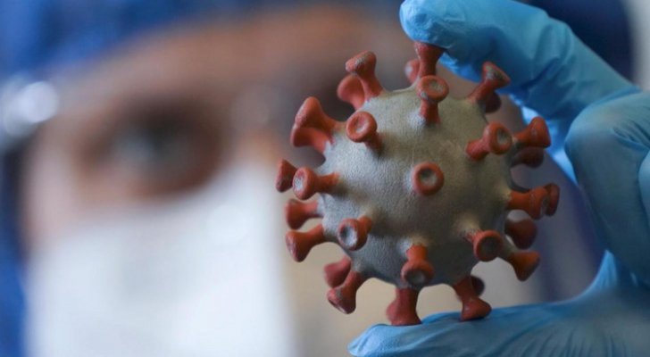 روسيا تعلن اكتشاف 1,5 ألف تحور لفيروس كورونا