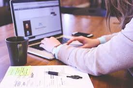 مطلوب موظفة Marketing للعمل في شركة توصيل 