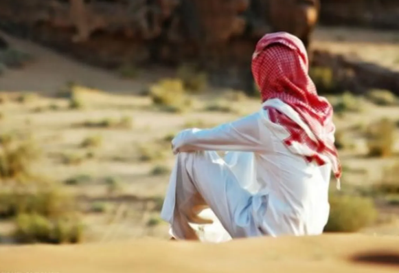 نائب أردني "مهووس"باستخدام صوره على الشيلات والأغاني الحماسية