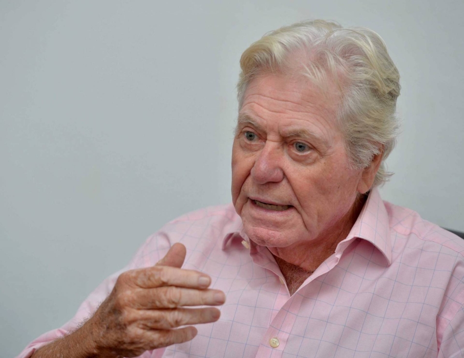 مهرجان "جمعية الفيلم" يحتفل بحسين فهمي كضيف شرف