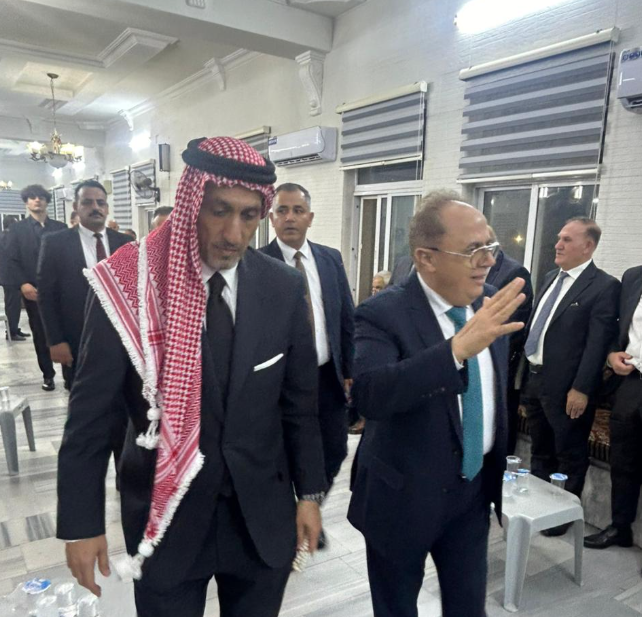 مندوبًا عن الشرع ..  وزير التعليم العالي السوري يقدم واجب العزاء للسفير الأردني في دمشق بوفاة والده