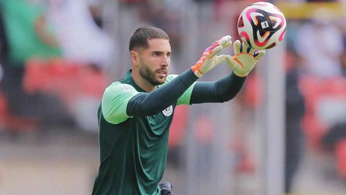 إصابة ماندريا و"تراجع" زيدان ..  من يحرس مرمى الجزائر في كأس العالم 2026؟  