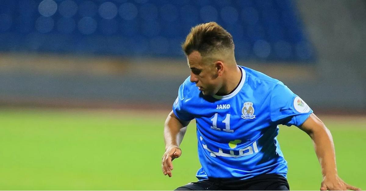 جماهير الفيصلي أمام اتحاد كرة القدم احتجاجاً على عقوبات عدي زهران 