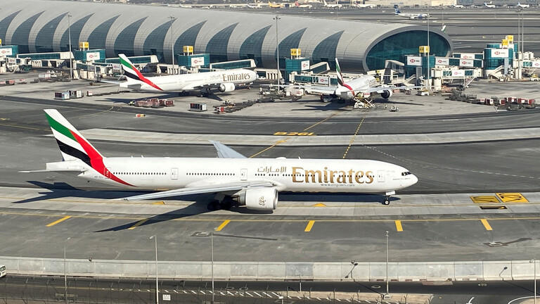 حكومة دبي تتدخل بعد تكبد طيران الإمارات خسائر بالمليارات