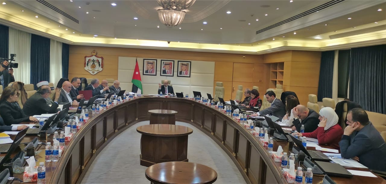 مجلس الوزراء يقرر شمول فئات جديدة لقانون الكسب غير المشروع
