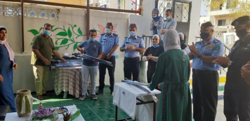 اطلاق حملة شمسية لكل طالب ومعلم بالعقبة