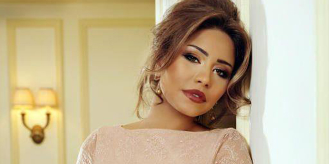 شيرين تفاجىء جمهورها بإطلالة ذهبية مثيرة