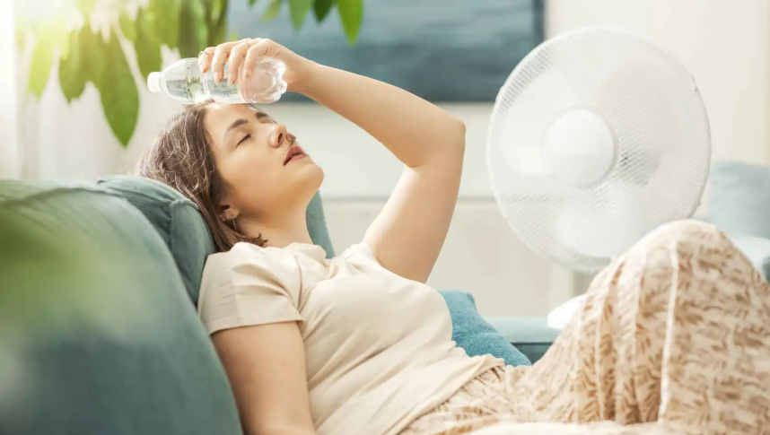 في موجات الحر ..  هذه الأطعمة والمشروبات تساعدك على تعويض السوائل