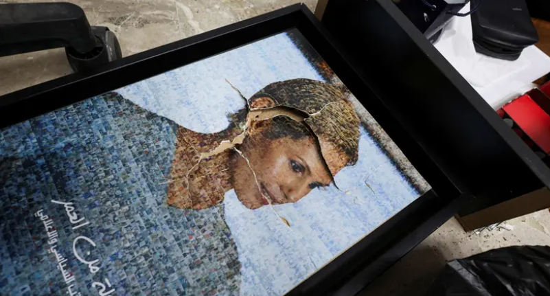 ما علاقة أسماء الأسد بانهيار النظام؟ ..  تطبيق كشف جنودا وضباطا