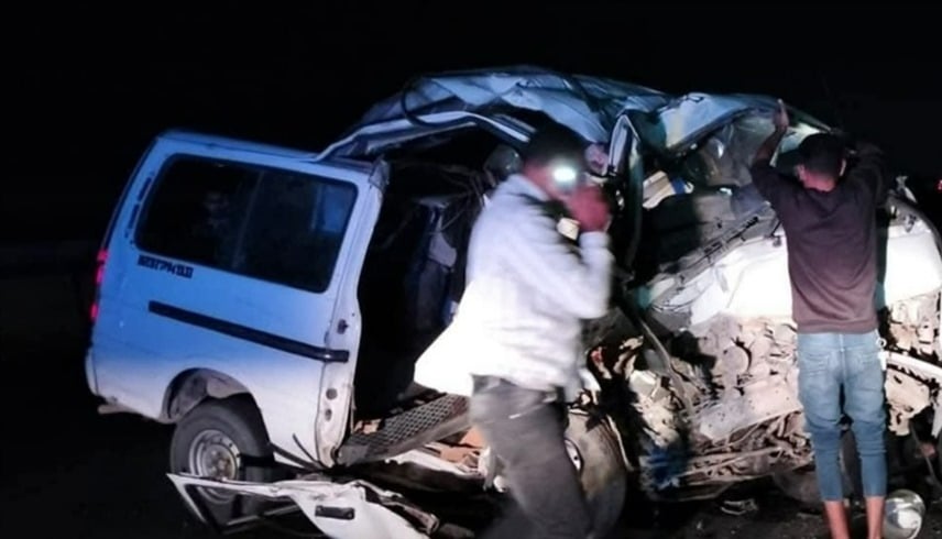 مصر ..  مصرع 8 أشخاص وإصابة 7 في انقلاب حافلة بالجيزة