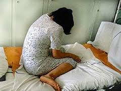 في الجندويل بعمان ..  عاشرت 150 رجلاً بالحرام برضا زوجها وحماها وحماتها