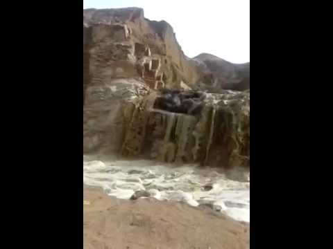 السيول تداهم مدينة العقبة ... و الطريق لميناء الحاويات مغلق بسبب الانجرافات