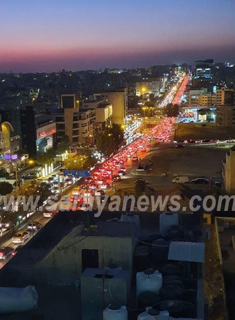 أزمات سير خانقة تغطي شوارع العاصمة عمّان  ..  صور 