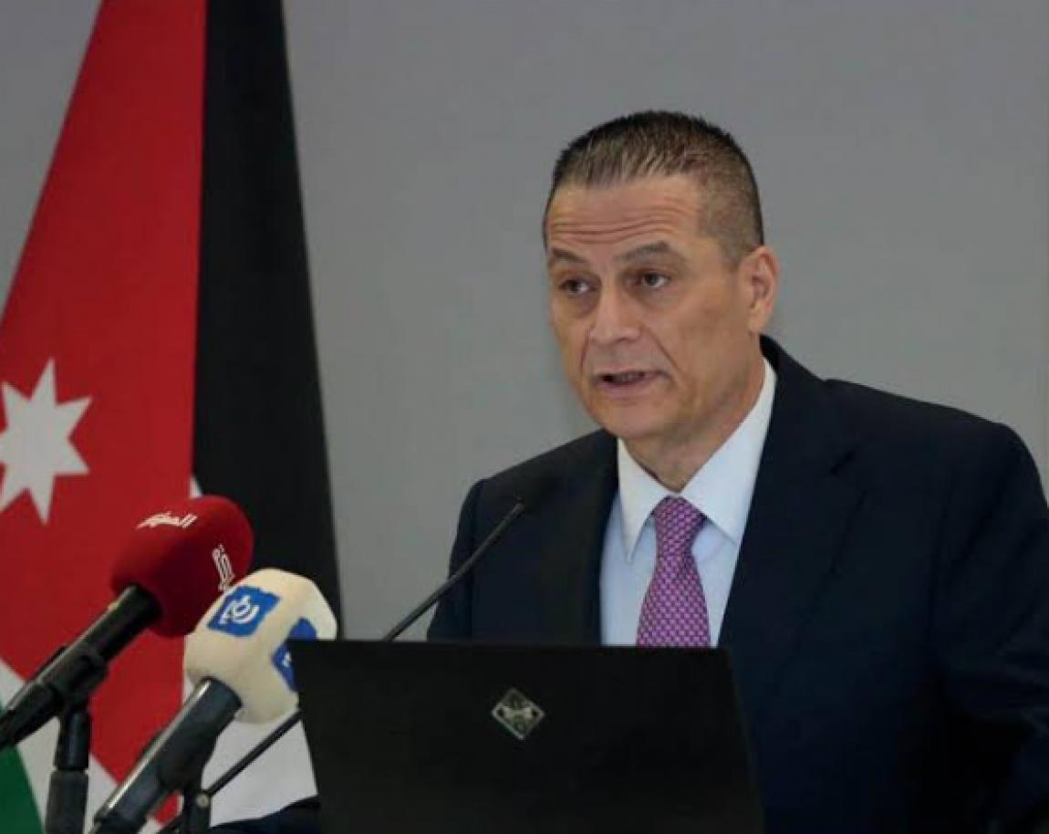 مصدر: تجديد تعيين عادل شركس محافظًا للبنك المركزي