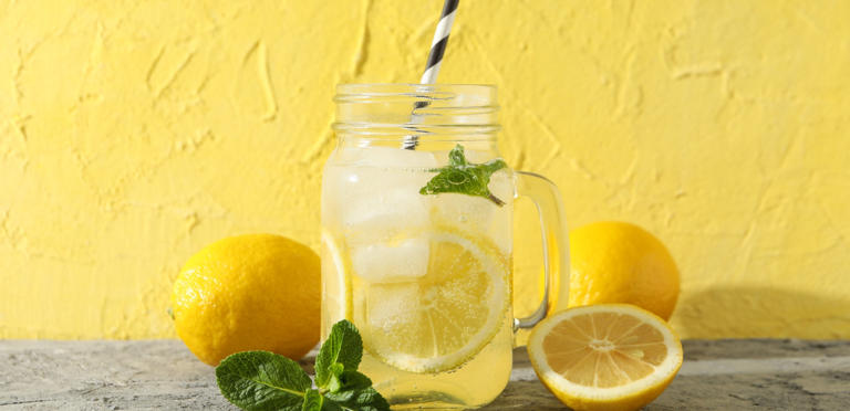 وداعًا للعطش في رمضان ..  تعرف على وصفة مشروب السحور السحري