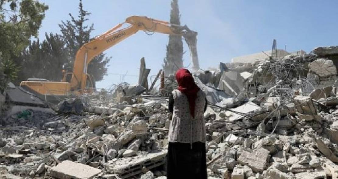 بالفيديو والصور  ..  اعتقالات وعمليات هدم وتفتيش في القدس المحتلة
