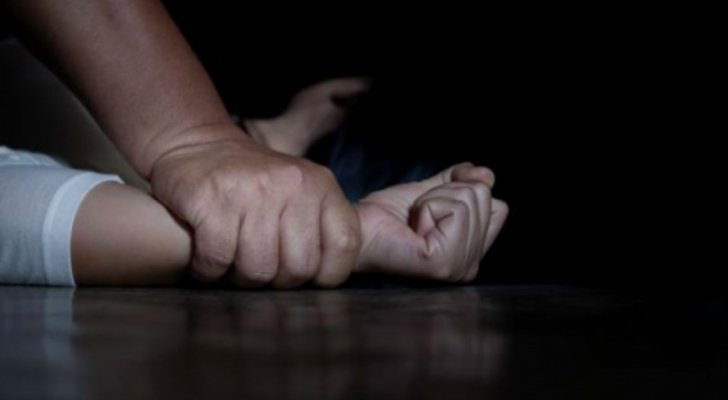 مصر ..  حبس 3 أشخاص متهمين باغتصاب فتاة من ذوي الإعاقة