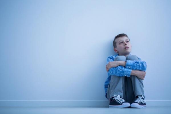 8 علامات لاكتئاب الأطفال لا يجب تجاهلها