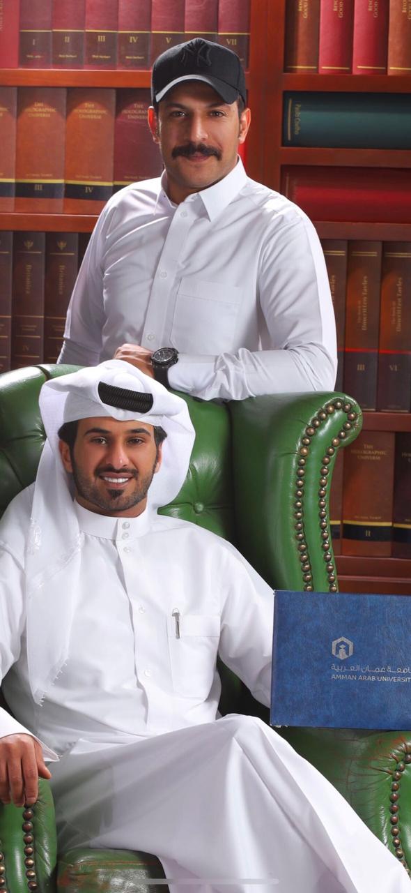 قبيلة الحويطات تبارك لابنهم خالد القحطاني بمناسبة التخرج 