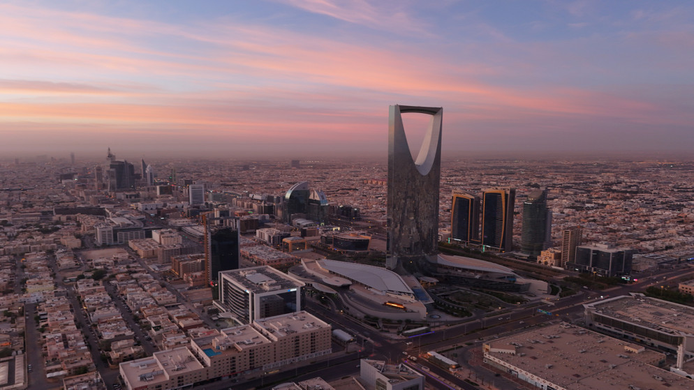 السعودية تحوّل التعليم في مدارس الرياض إلى "عن بُعد" لمدة أسبوع