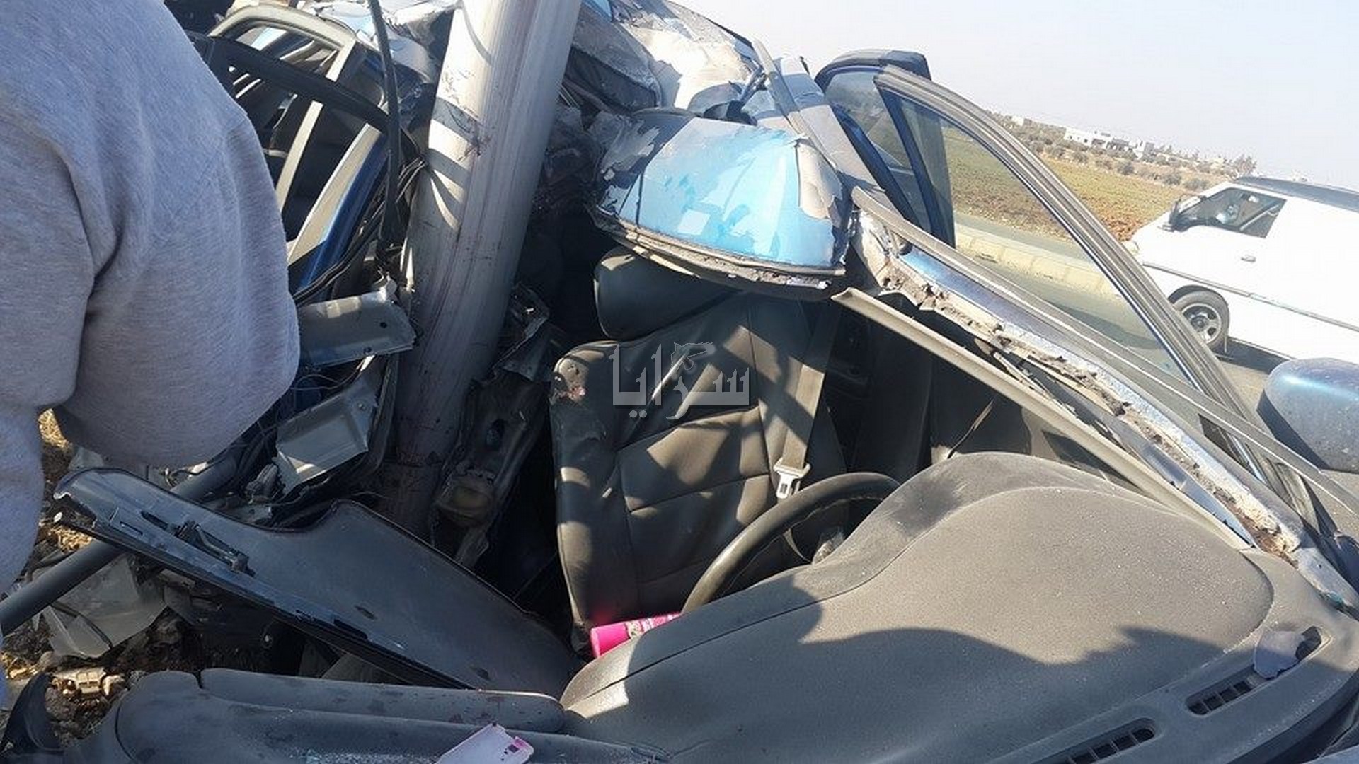 بالصور .. وفاة شخص  بحادث سير شنيع بشارع البترا في إربد
