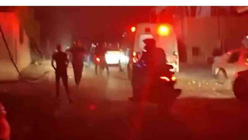 إيران تمديد إغلاق الأجواء