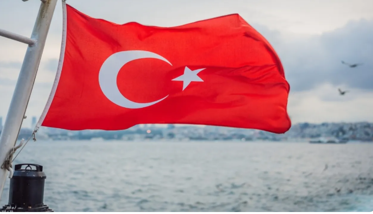 تركيا: دفاعات حلف الناتو دمرت صاروخا أطلق من إيران فوق شرق البحر المتوسط