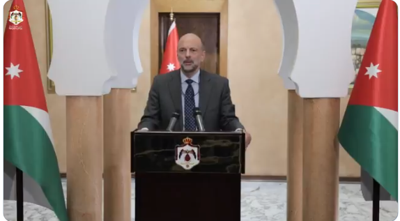 رئيس الوزراء يصدر أمر الدفاع رقم 4 لإنشاء صندوق "همة وطن" لمكافحة فيروس_كورونا .. فيديو 