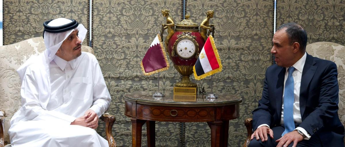 قطر ومصر تبحثان أوضاع غزة واليمن وتعزيز التعاون