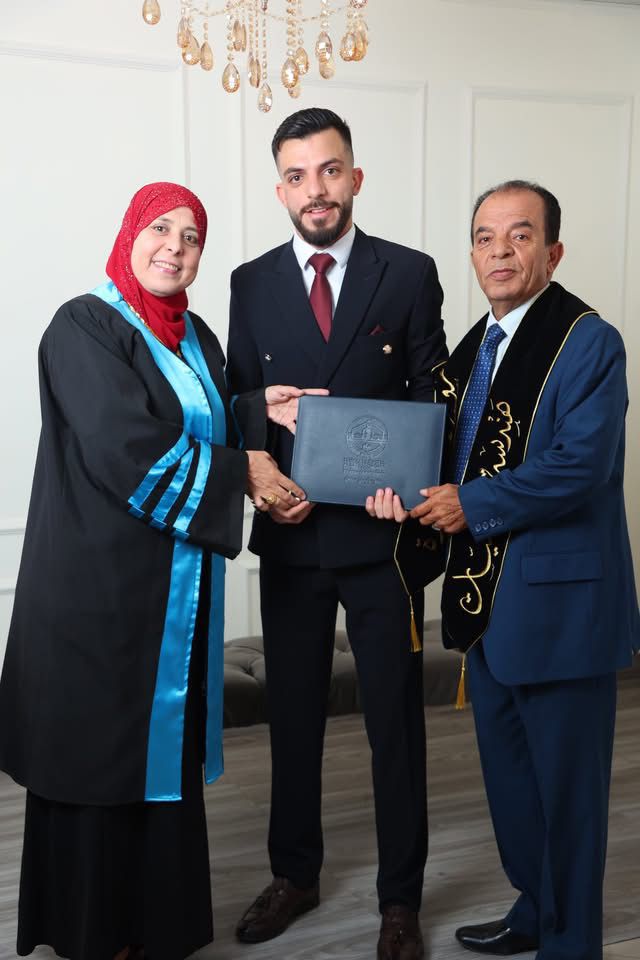" معن مساعده "  ..  مُبارك التخرج 