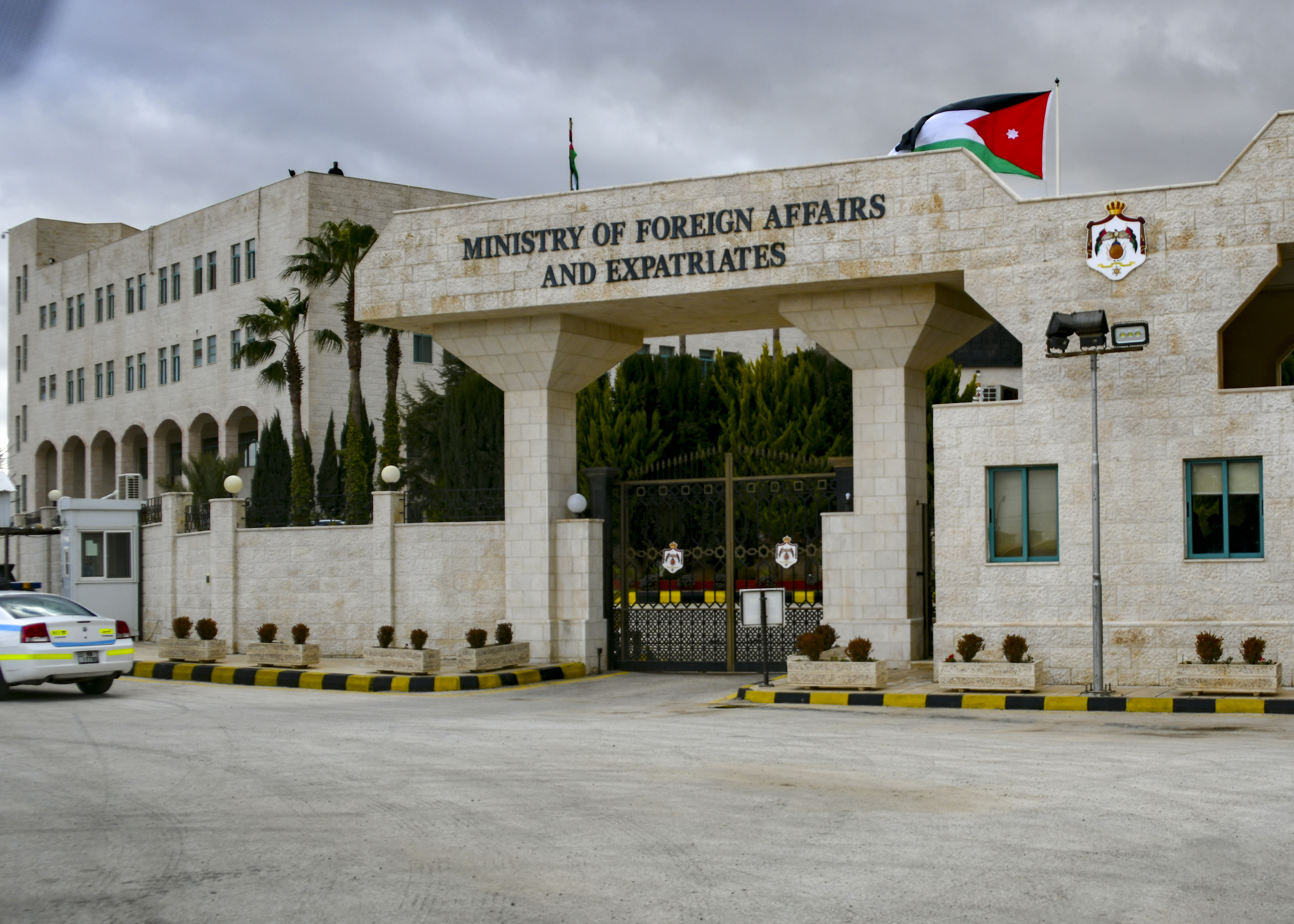 الخارجية تحذر الأردنيين المقيمين في سوريا وتركيا جراء الزلزال الذي وقع فجر اليوم 