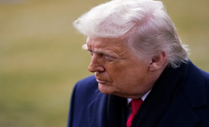 ترامب: "العالم غير آمن" طالما أن الولايات المتحدة لا تسيطر على غرينلاند