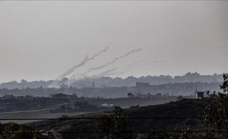  سقوط شظايا "صاروخ اعتراضي" في سديروت جنوبي فلسطين المحتلة