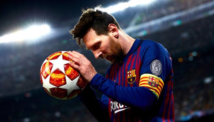 ميسي يقترب من تجديد عقده مع برشلونة