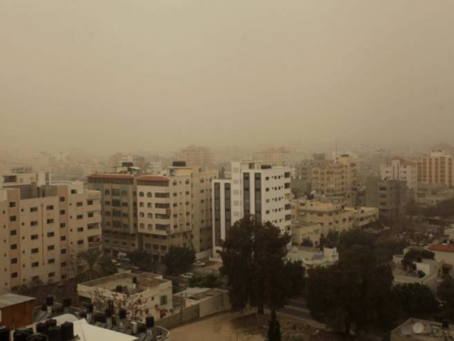 الاثنين :أجواء باردة وغبار واتربة في بعض المناطق 