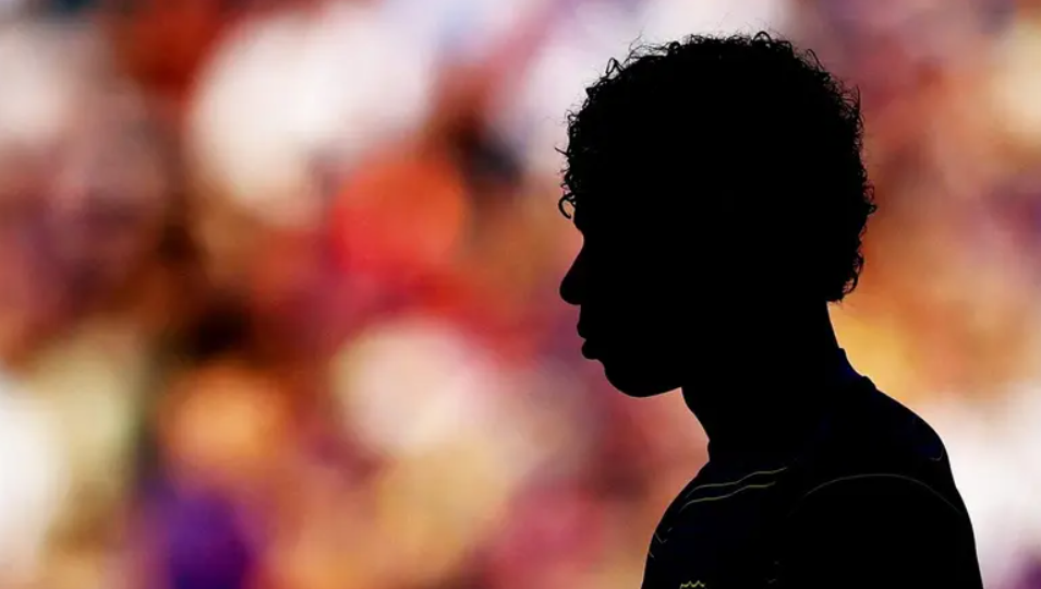 فليك يهاجم الصحافة بسبب لامين يامال: ما يفعله "إنساني"