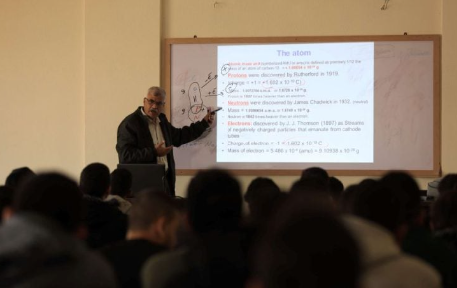 “الجامعة الإسلامية” في غزة تعيد طلابها لمقاعد الدراسة بعد سنتين من الإبادة