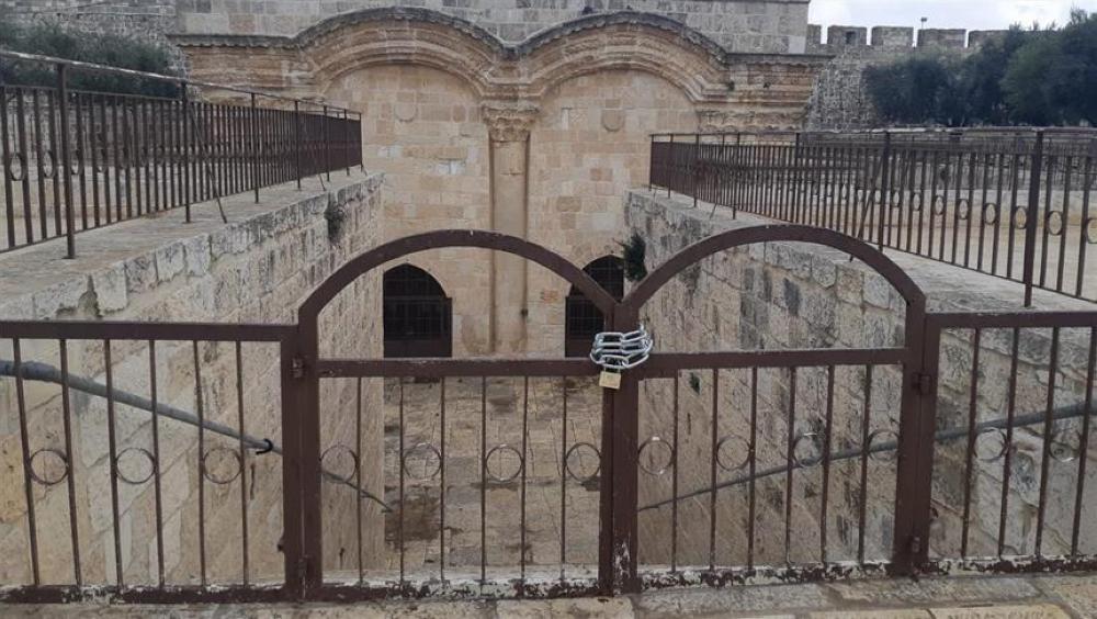 محكمة الاحتلال تغلق باب الرحمة داخل المسجد الاقصى