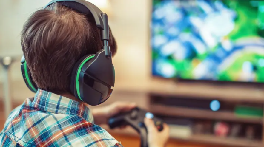 تسبب تعفن الدماغ ..  مقترح برلماني بمصر لتقنين الألعاب الإلكترونية