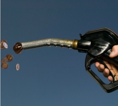 توقعات بانخفاض سعر البنزين 5%