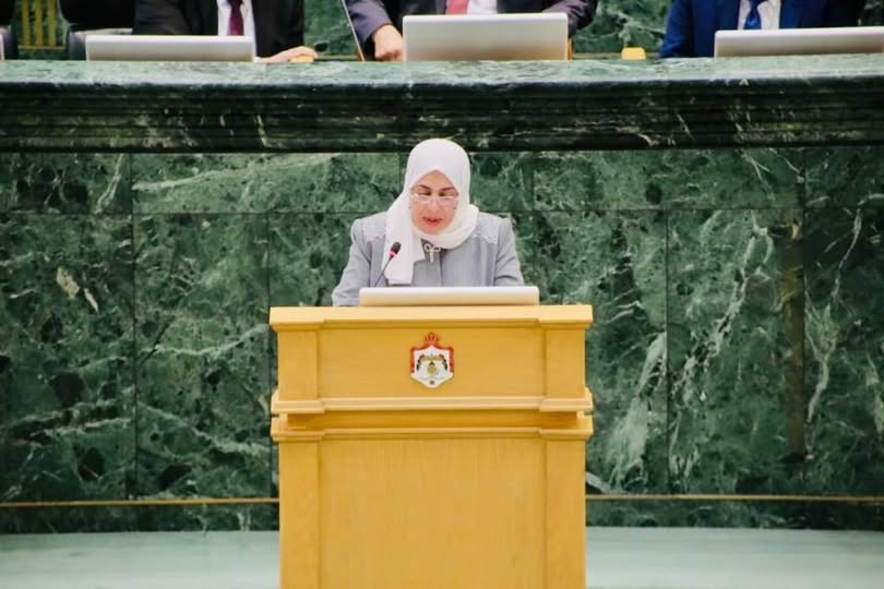 النائب بني سلمان للحكومة: عجلون عطشى والمياه تأتي "مرة بالشهر" ..  وسياراتنا تقفز في الشوارع