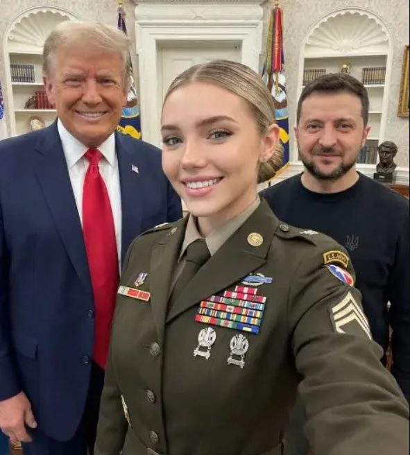 ضابطة شقراء ظهرت مع ترامب وتخدع الملايين ..  ما القصة؟