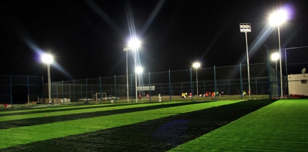وفاة لاعب كرة قدم في الملعب