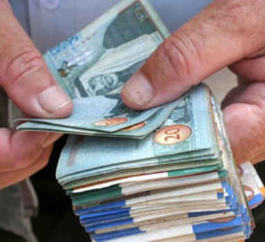 التنمية تُنهي توزيع مكرمة ملكية بـ 100 دينار لـ30 ألف اسرة