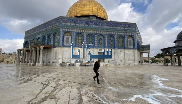 المسجد الأقصى يستعد لاستقبال المصلين في عيد الفطر بحلّة جديدة - صور
