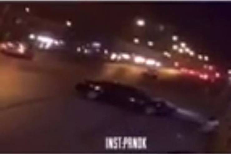 فيديو: 'مفحّط ' يسحق رجلاً بجدار في السعودية