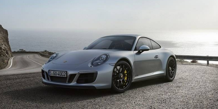 بالصور .. بورش 911 جي تي اس 2018 تكشف عن نفسها 