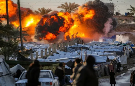 6 شهداء بغارتين إسرائيليتين على نقطتي تفتيش في غزة