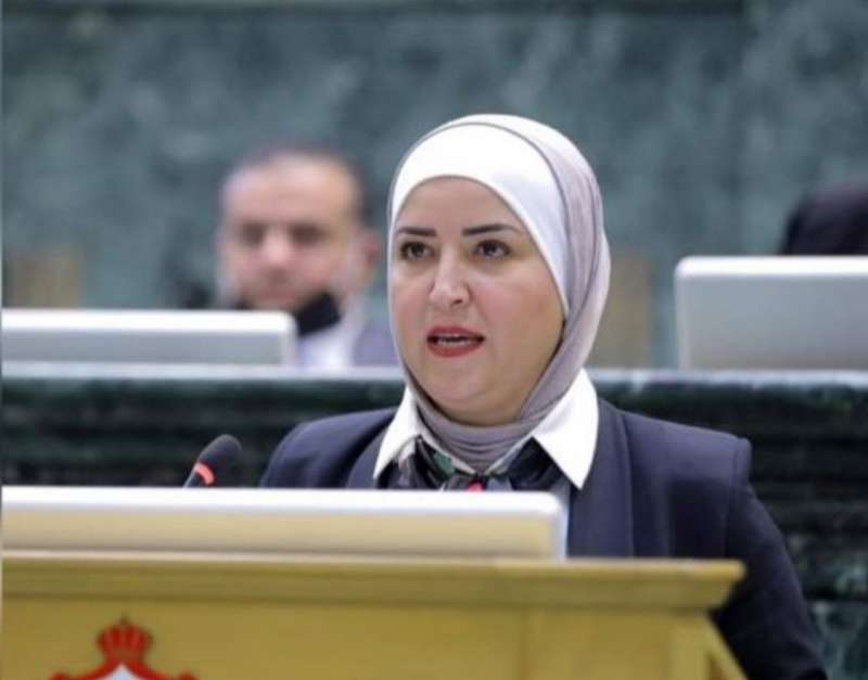 شريم تُطالب برفع مقاعد "كوتا" المرأة في مجلس النواب